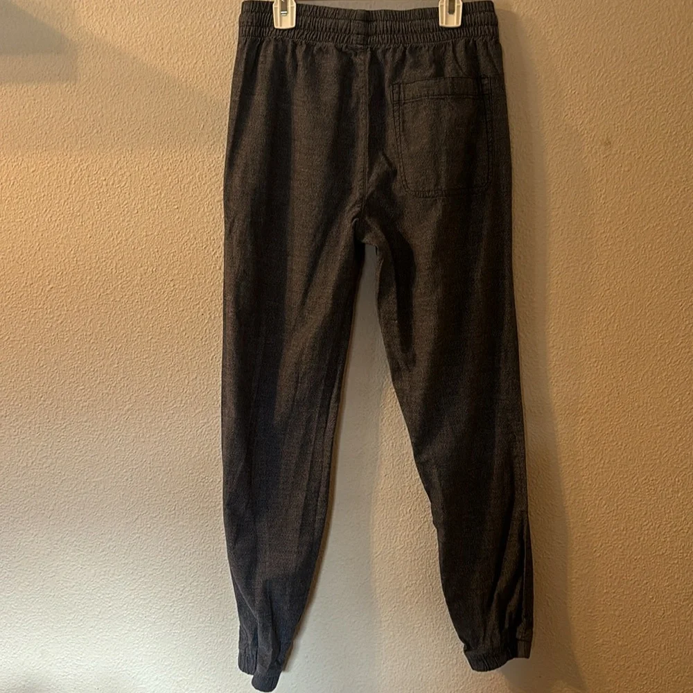 Old Navy linen chambray joggers size XL (14/16) could fit woman’s XS